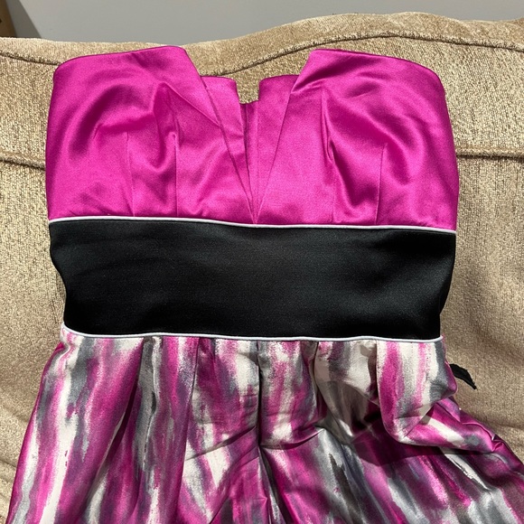 Gorgeous Magenta and Black Evening Dress - Picture 3 of 5